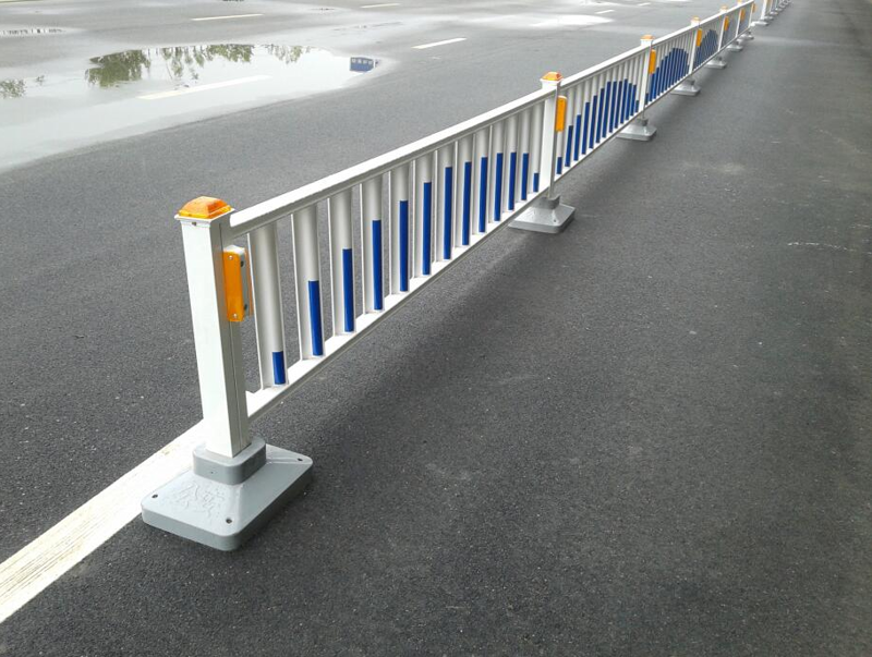 道路护栏